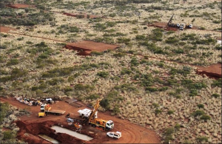 West Arunta looks like part of a global bloom of carbonatites as Rodinia broke up